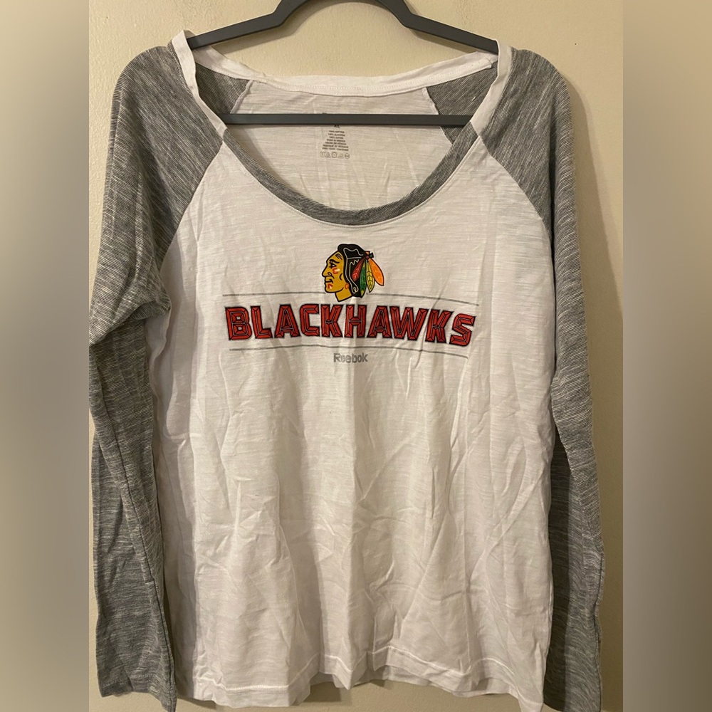 Women's Chicago Blackhawks Reebok White Round Neck Long Sleeve Tee Size XL